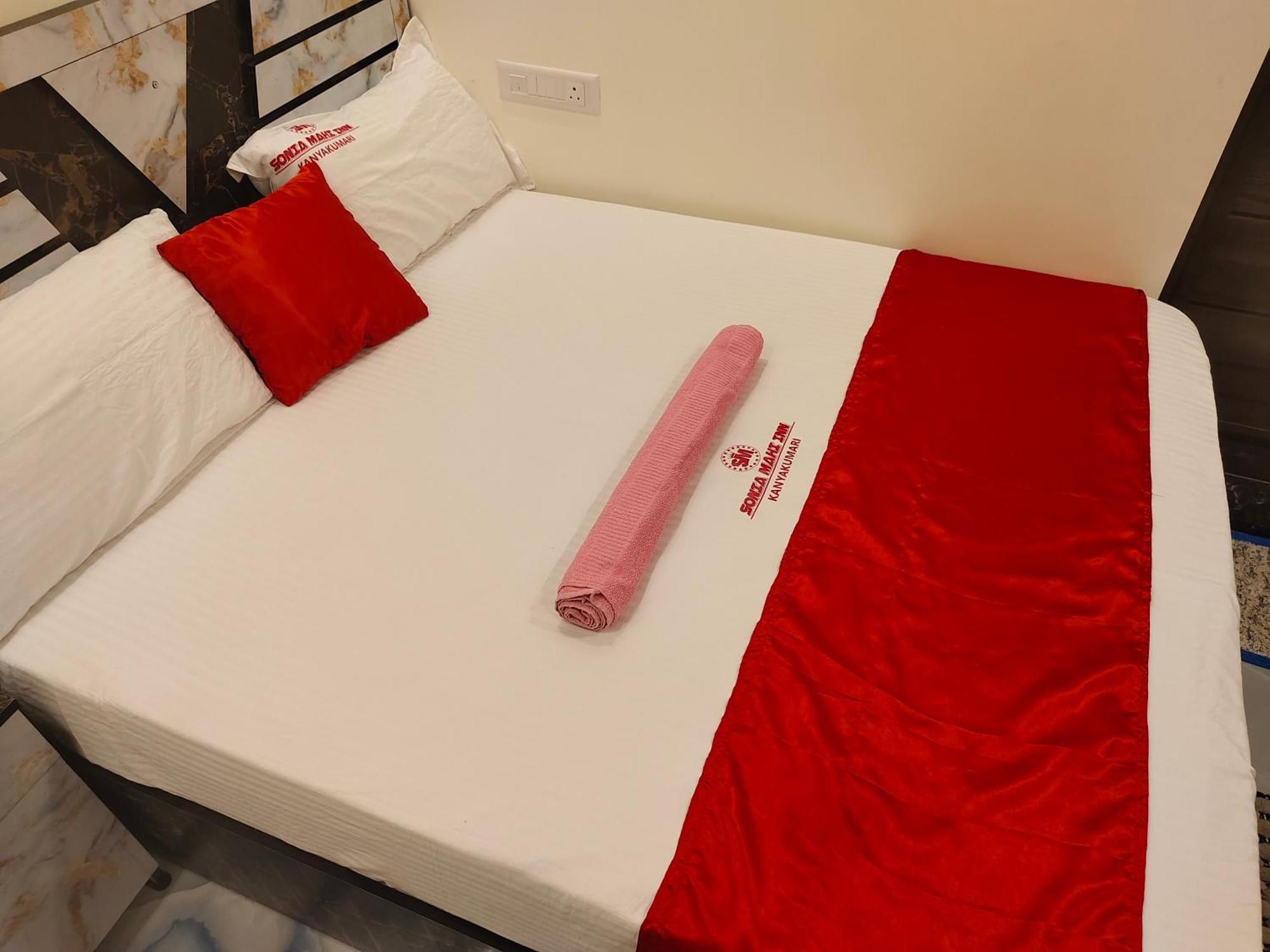 Hotel Sonia Mahi Inn 카니아쿠마리 객실 사진